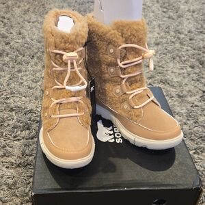 Sorel Kids Tan and Cream Snow Boots